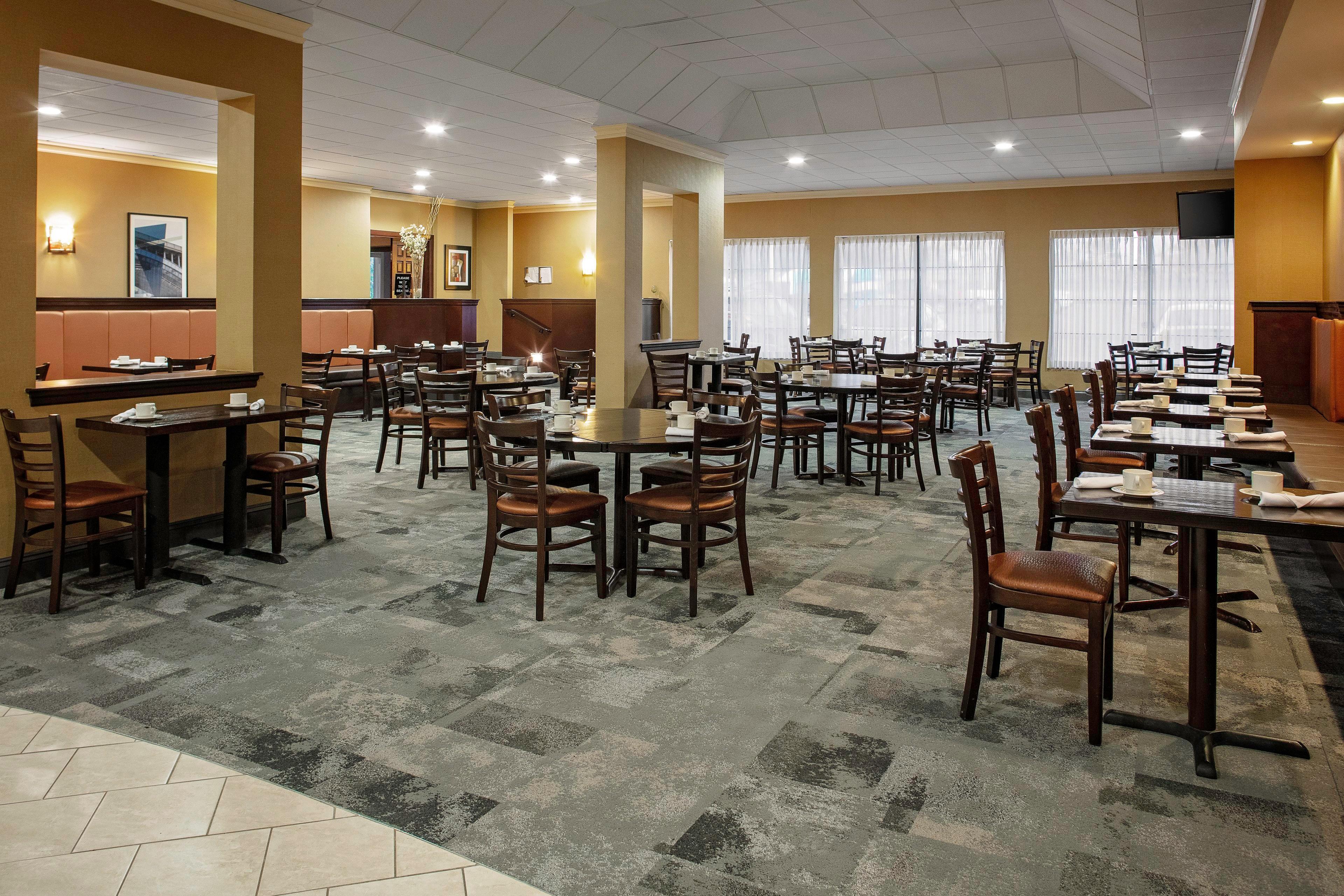 Holiday Inn & Suites Boston Peabody, An Ihg Hotel Exterior foto